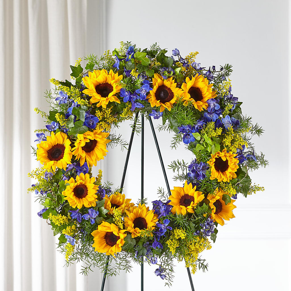 Bright Rays Wreath – Bloom Studio Llc, Indianapolis IN